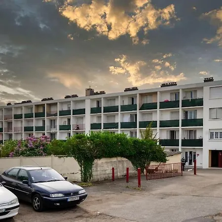 Le Pragmatique דירה *